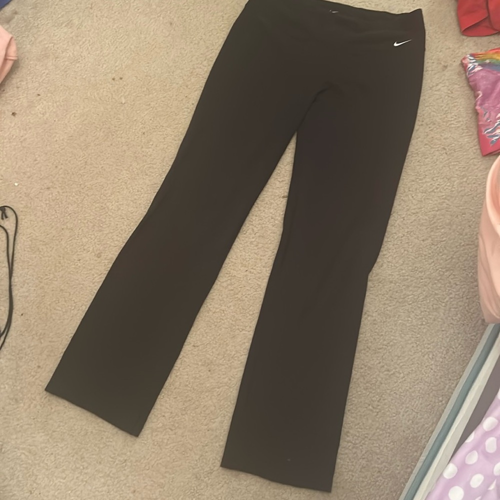 black nike leggings